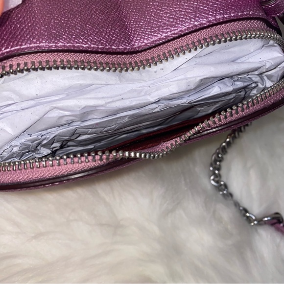 Coach Heart Crossbody New - Picture 4 of 15